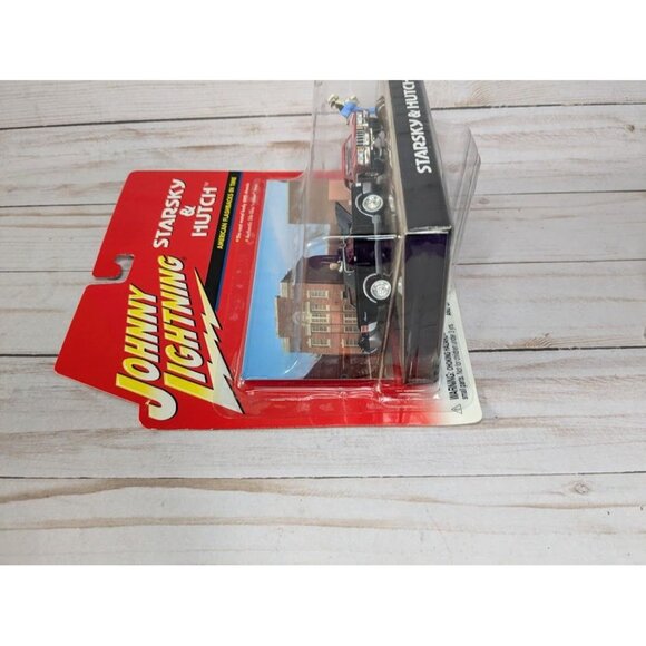 Johnny Lightning Starsky Hutch Diorama 1974 Ford Torino 1969 Lincoln Continental - Picture 4 of 5